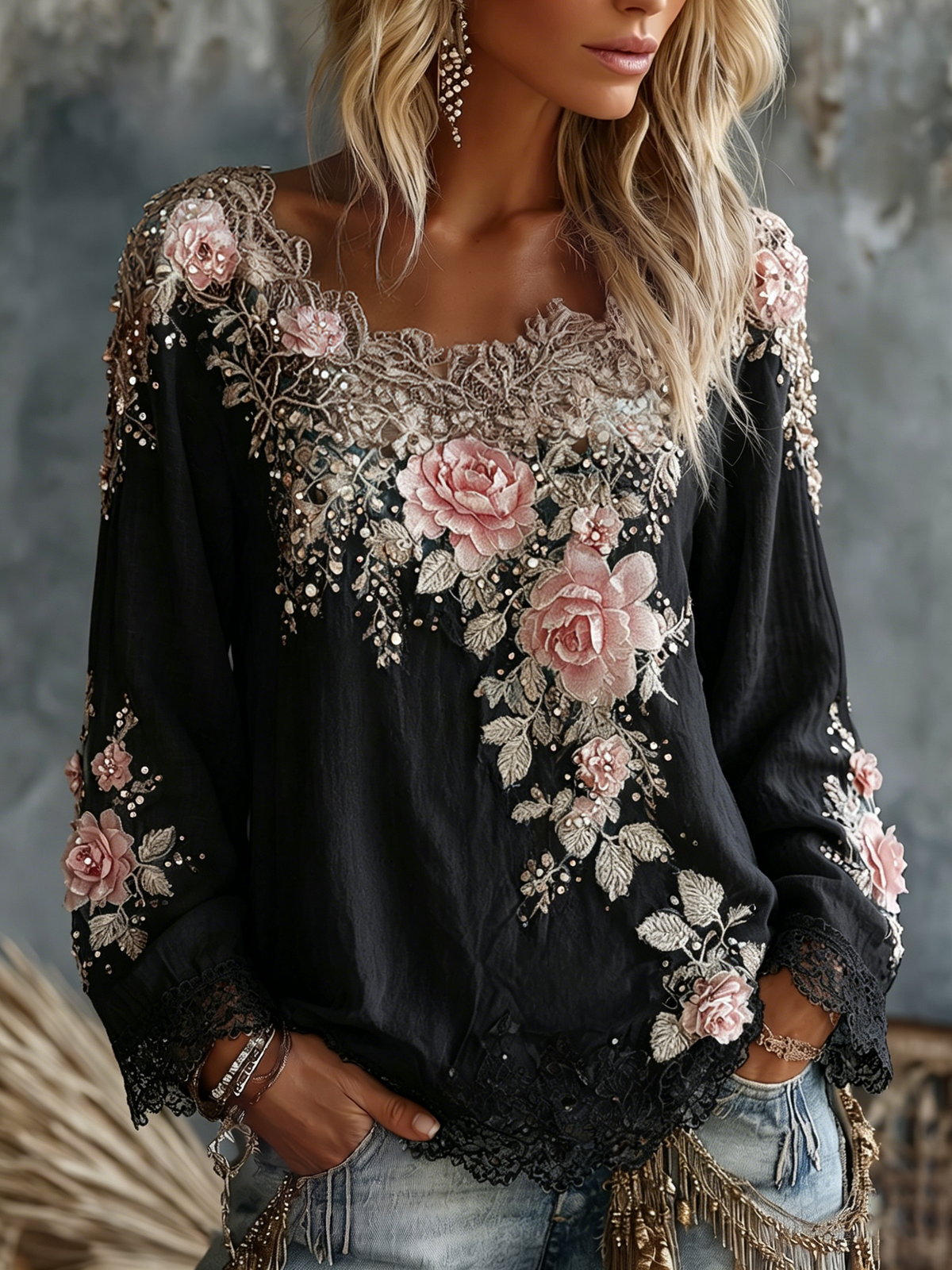 Women's Crew Neck Floral T Shirt in Black