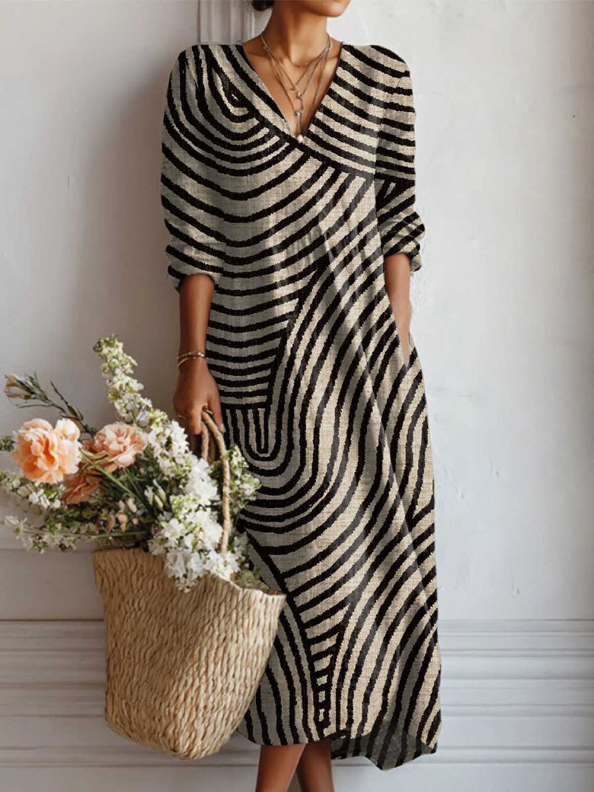 Women's Geometric Print Vintage Maxi Dress With Pockets in Multicolor