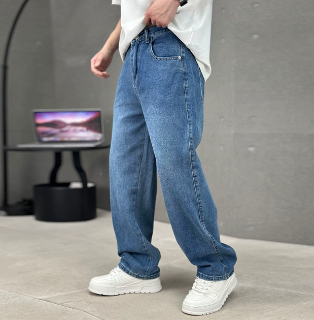 Men's Dark Grey Straight Leg Relaxed Fit Jeans