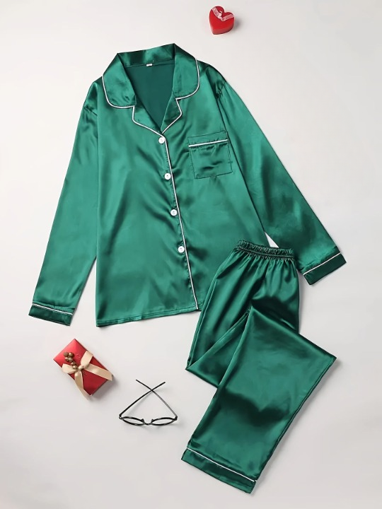 Women's Comfort Pyjama Set in Green