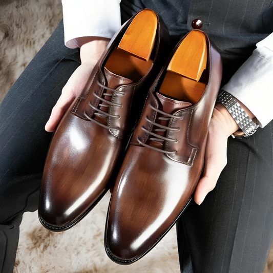 Men's Brown Walking Shoes in Brown