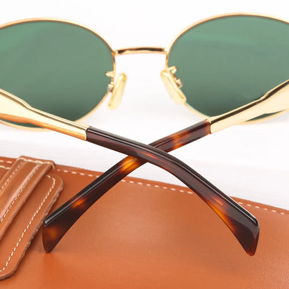 Women's Gold Hardware Retro Casual Sunglasses view 7
