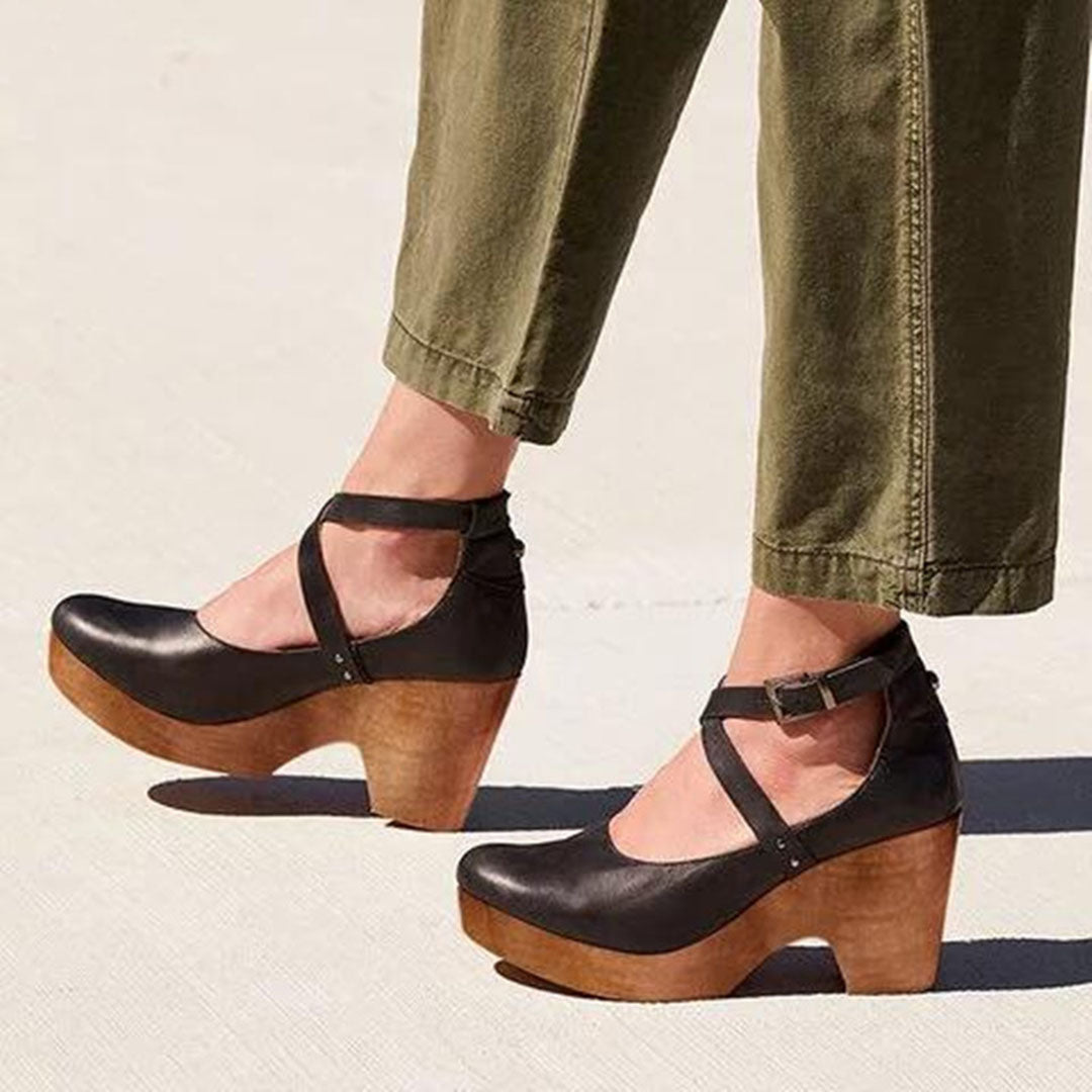 Men's Sandals in Black