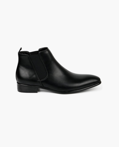 Men's Pointed Toe Elastic Gusset Chelsea Boots in Black