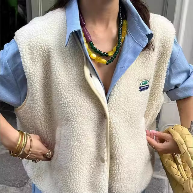 Women's Relaxed Fit Gilet view 2