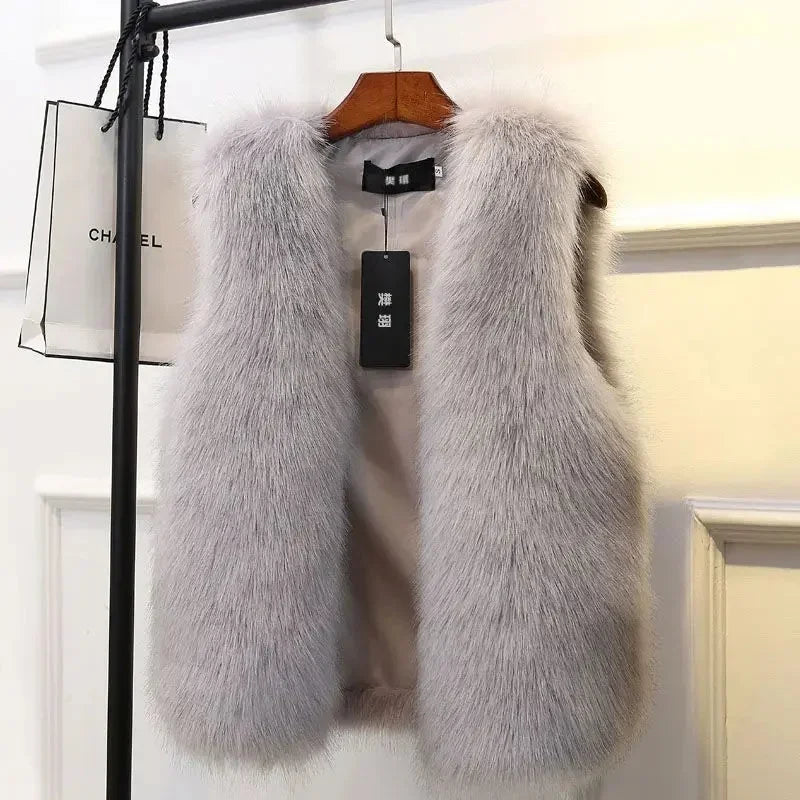 Women's Faux Fur Sleeveless Open Front Gilet view 5