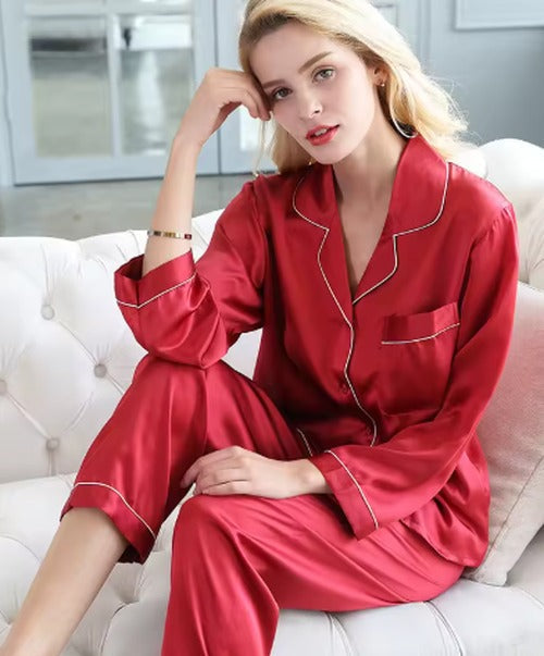 Women's Comfort Pyjama Set in Red