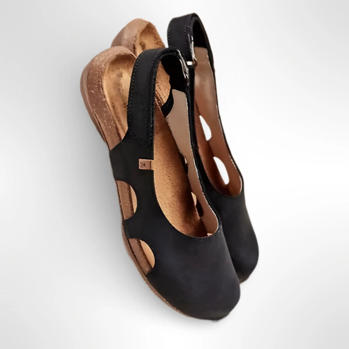 Women's Slip On Casual Walking Shoes in Black