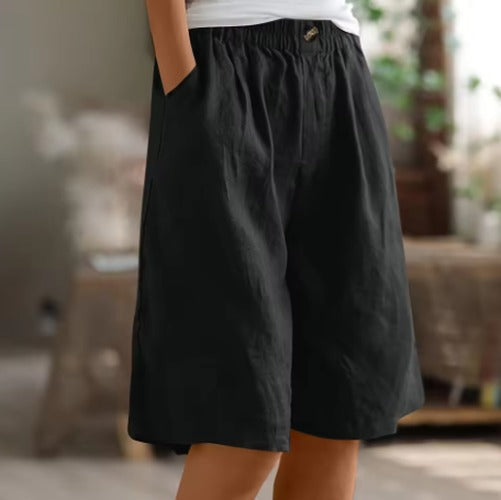 Women's Elastic Waist Comfort Shorts in Black