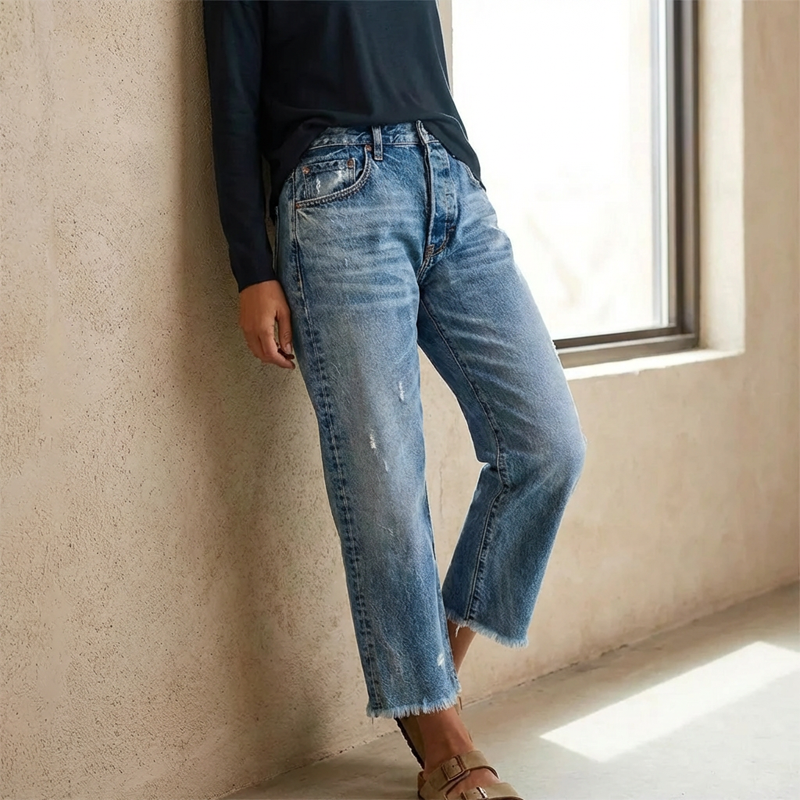 Women's Cropped Jeans view 3