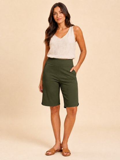 Women's Relaxed Fit Patch Pocket Casual Shorts in Emerald Green