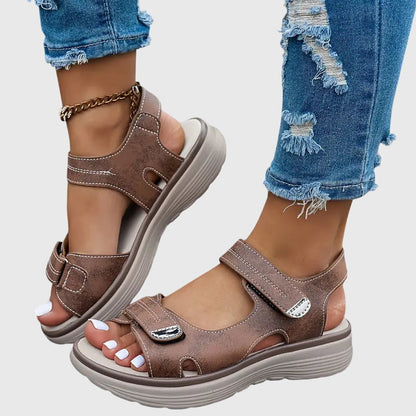 Women's Black Sandals in Sepia